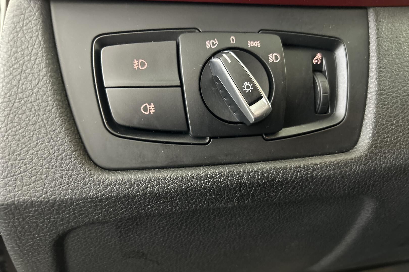 BMW 3-SARJA iso kuva 21