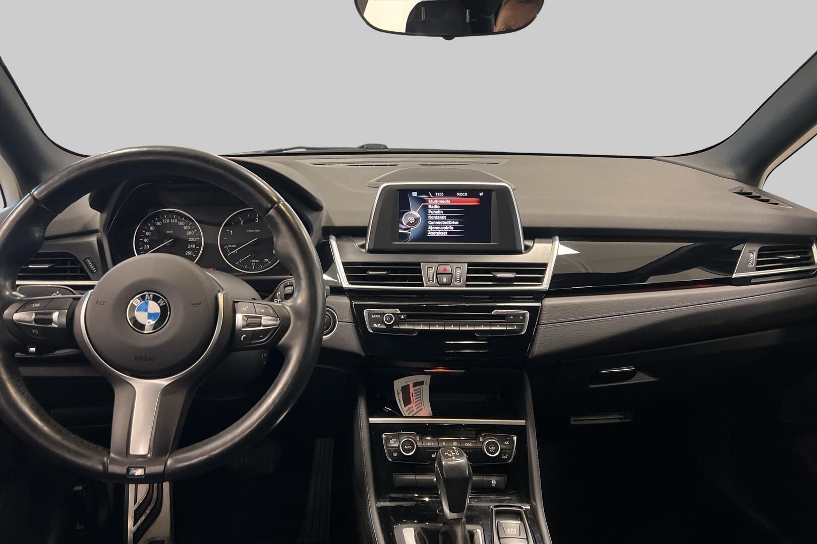 BMW 2-sarja iso kuva 11