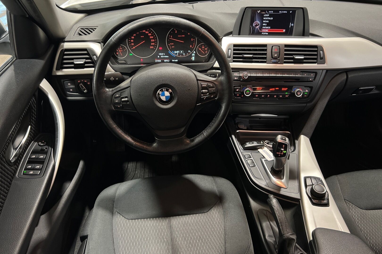 BMW 3-SARJA iso kuva 6