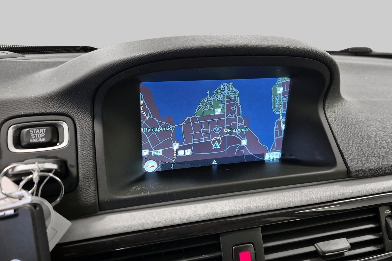 Volvo XC70 iso kuva 15