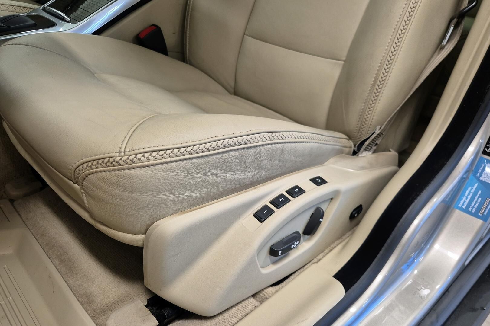 Volvo XC70 iso kuva 22