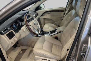 Volvo XC70 esikatselu 9