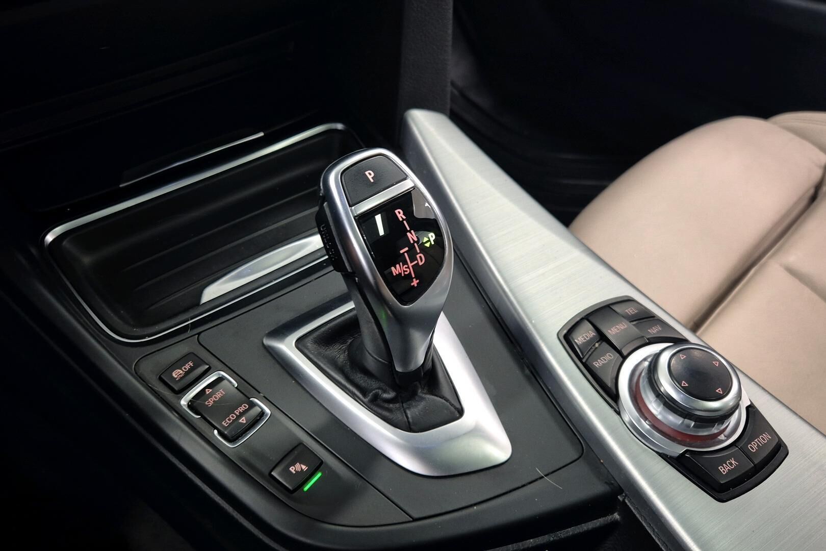 BMW 4-sarja iso kuva 17