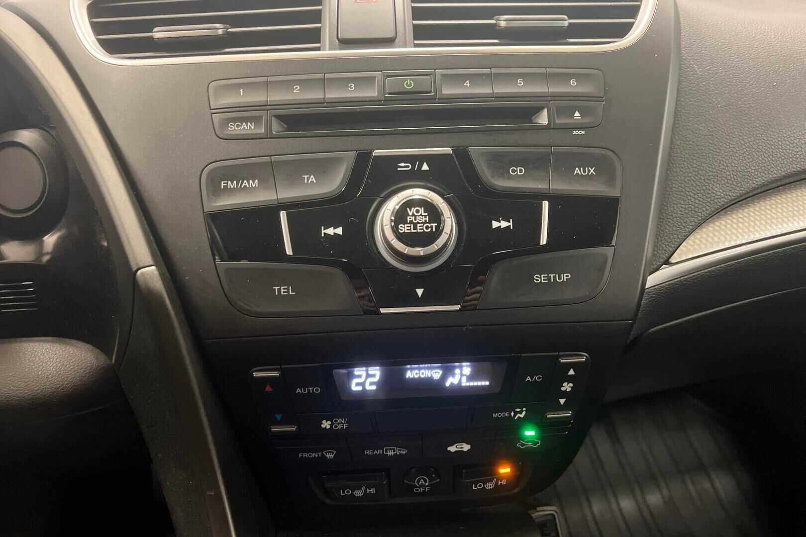 Honda Civic iso kuva 15