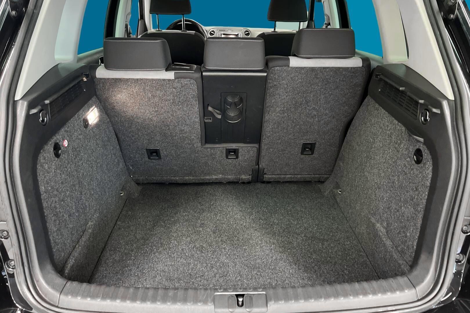 Volkswagen Tiguan iso kuva 12