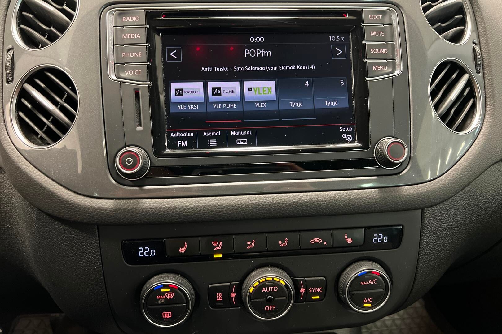 Volkswagen Tiguan iso kuva 15