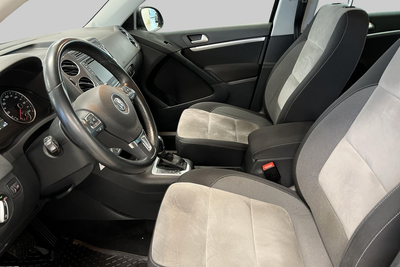 Volkswagen Tiguan iso kuva 9