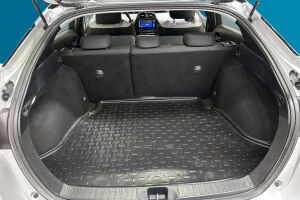 Toyota Prius esikatselu 12