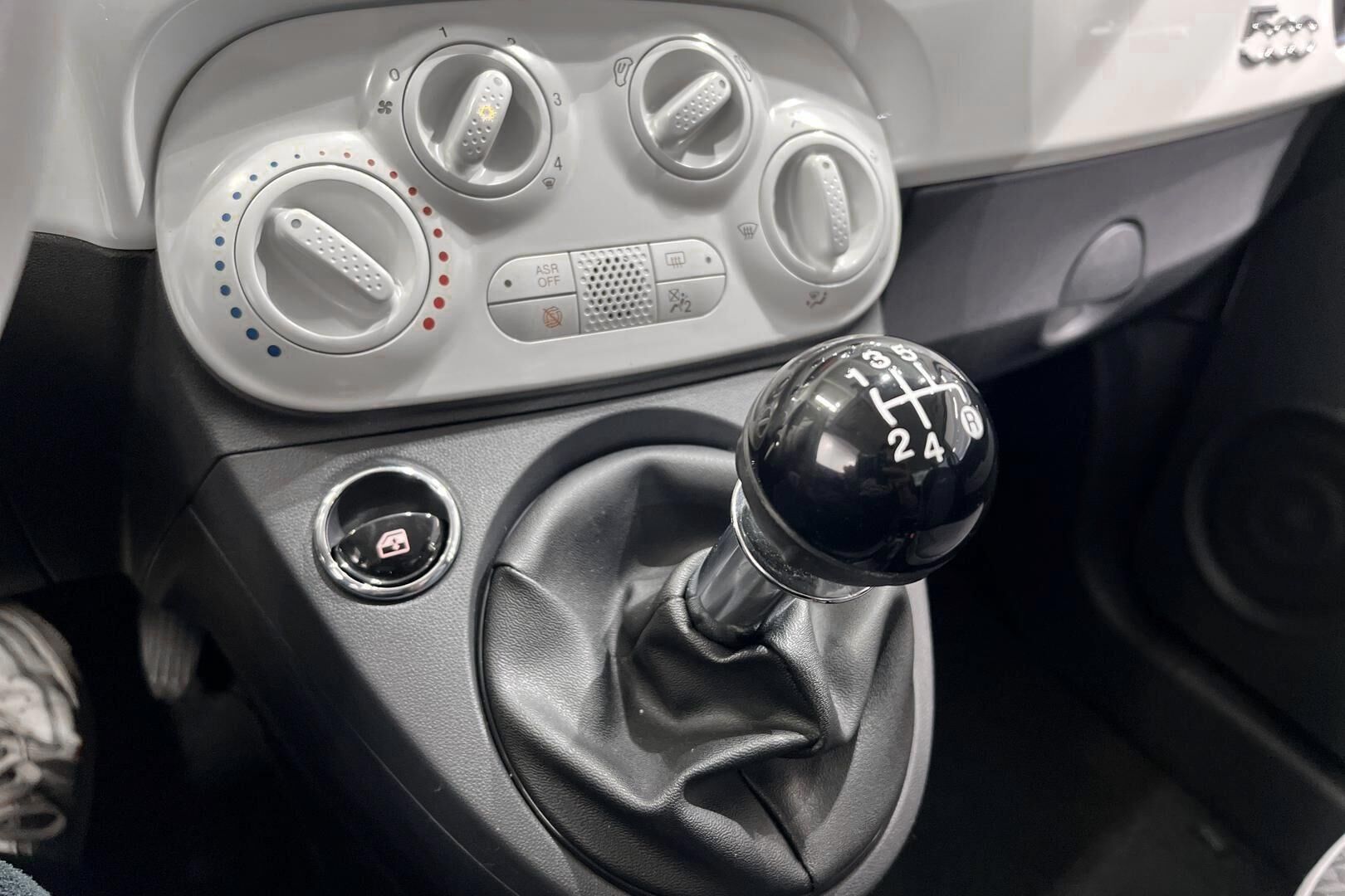 Fiat 500 iso kuva 24