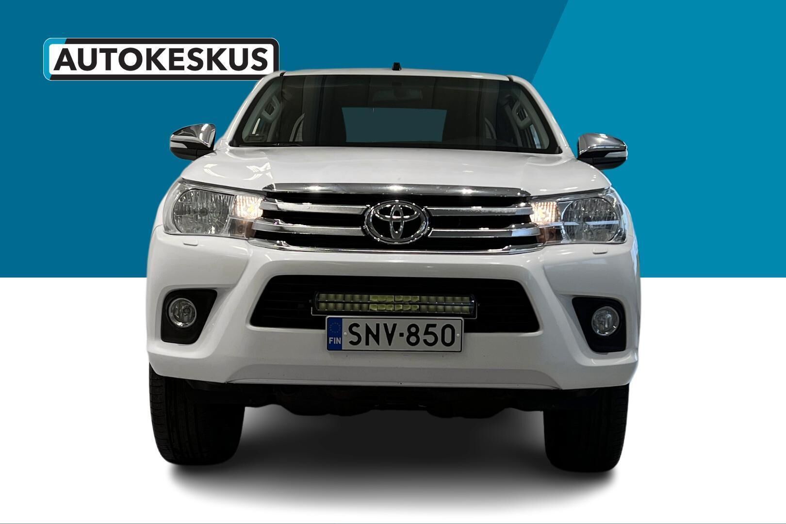 Toyota Hilux iso kuva 2