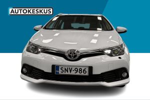 Toyota Auris esikatselu 2