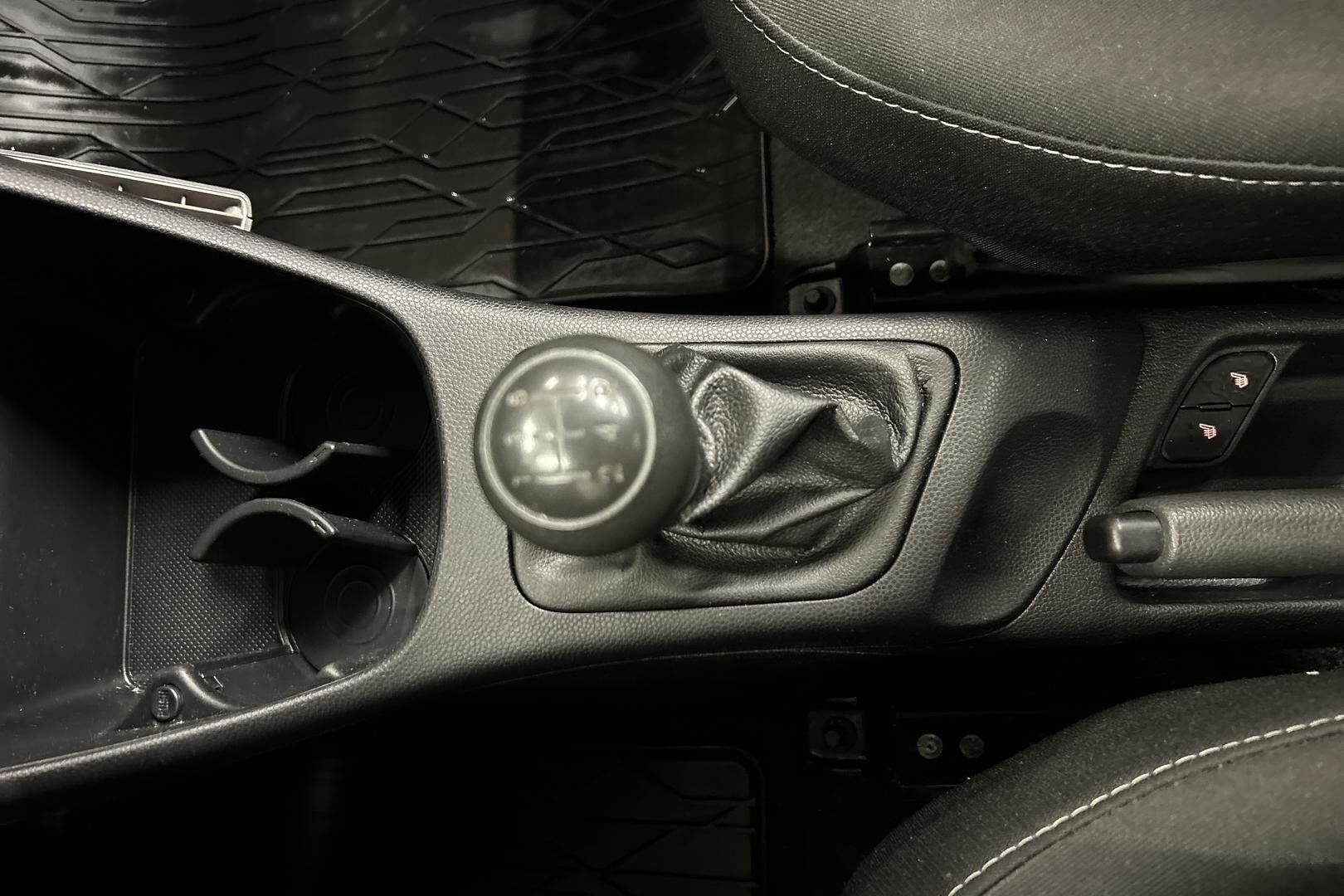 Kia Picanto iso kuva 17