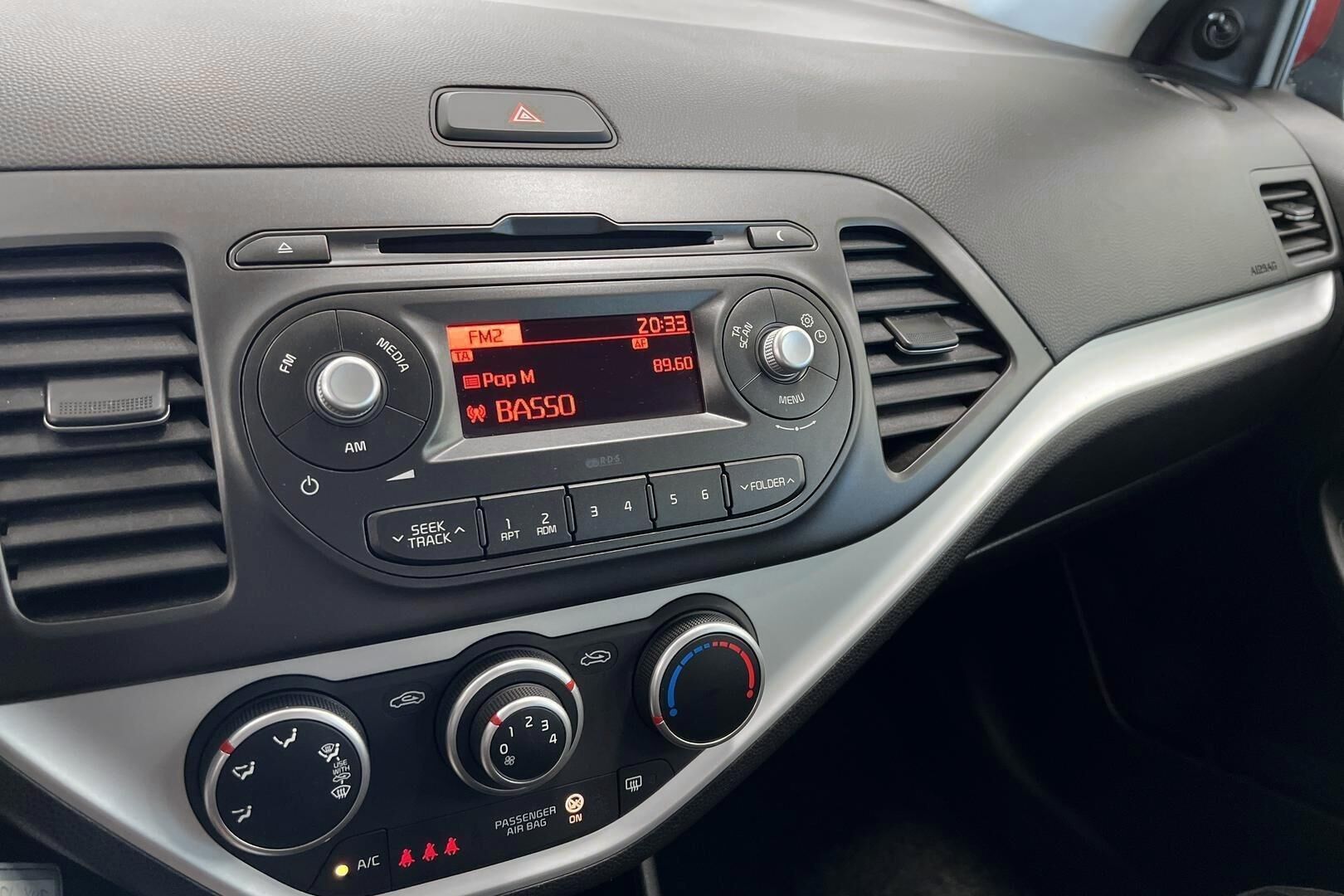 Kia Picanto iso kuva 24
