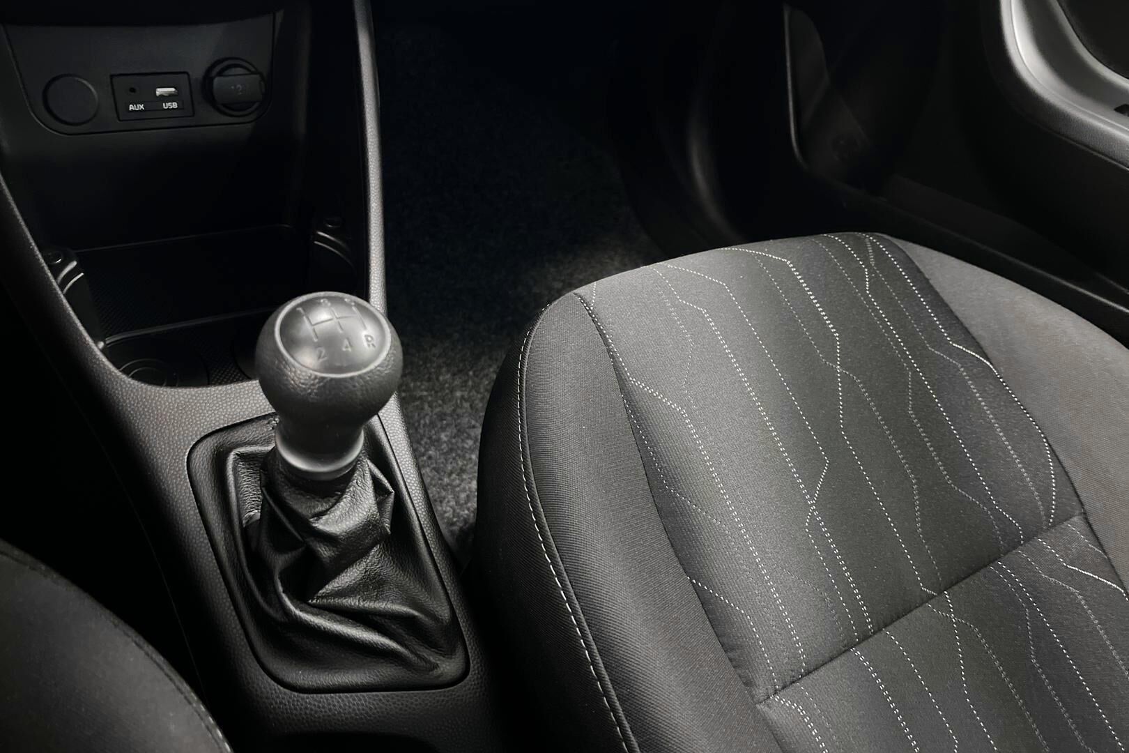 Kia Picanto iso kuva 13