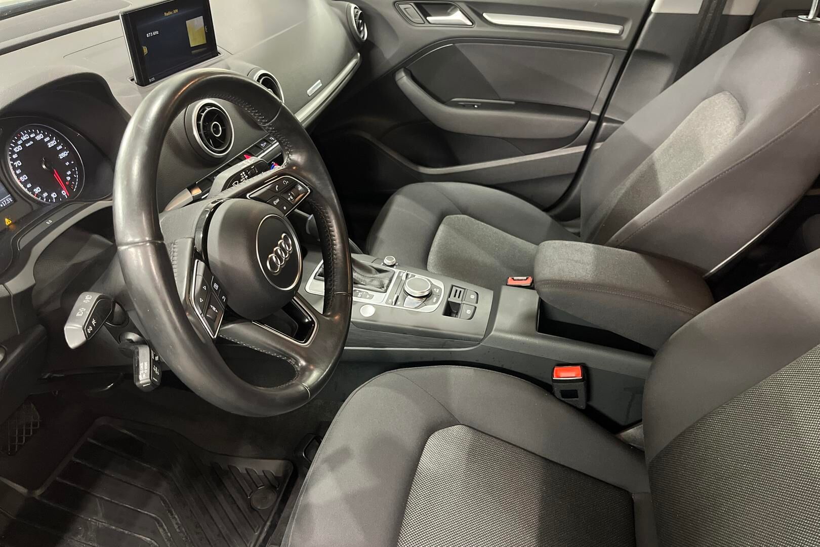 Audi A3 iso kuva 9
