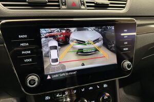 Skoda Superb esikatselu 20