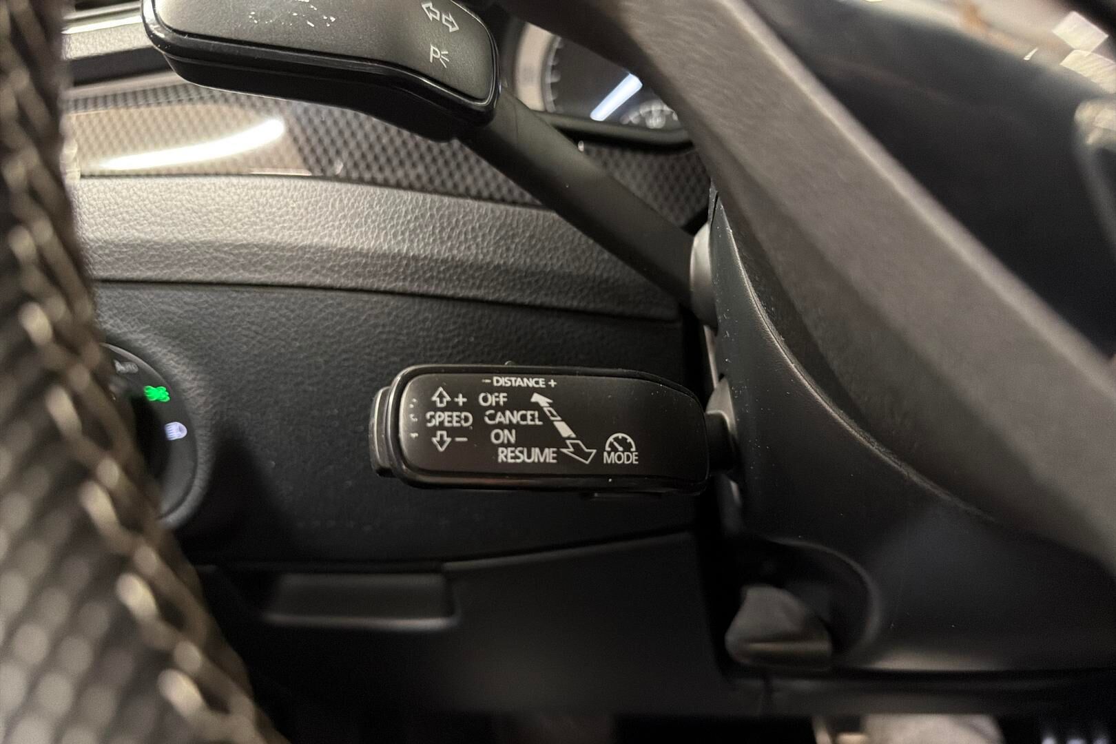 Skoda Superb iso kuva 22