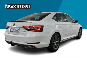 Skoda Superb esikatselu 5
