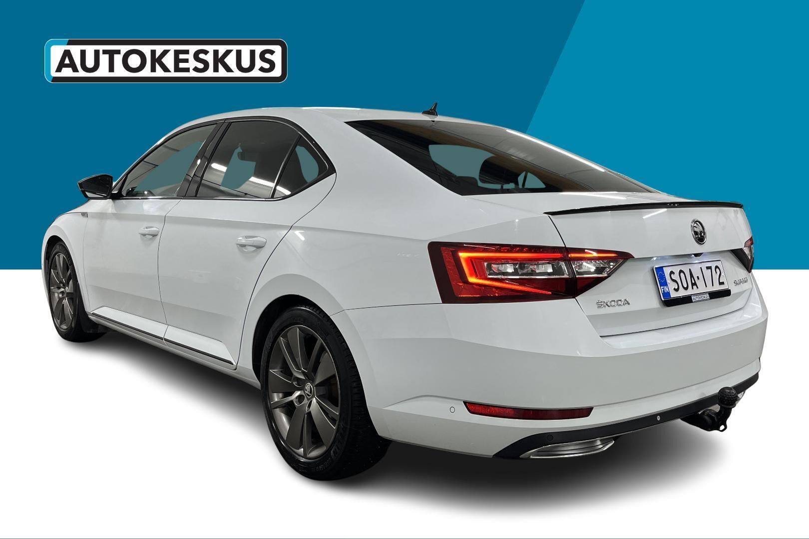 Skoda Superb iso kuva 7