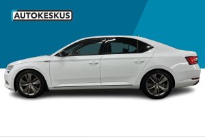 Skoda Superb esikatselu 8