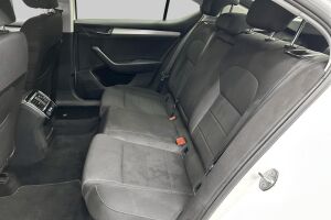 Skoda Superb esikatselu 10