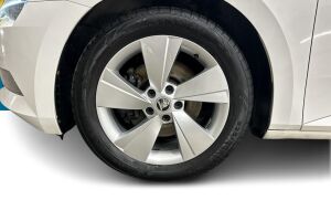 Skoda Superb esikatselu 13