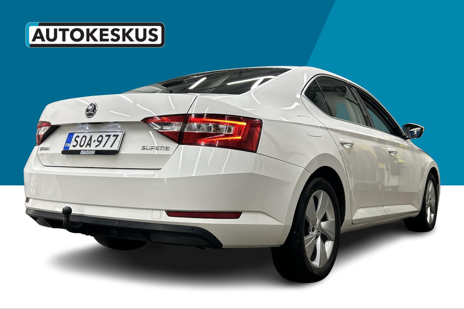 Skoda Superb iso kuva 5