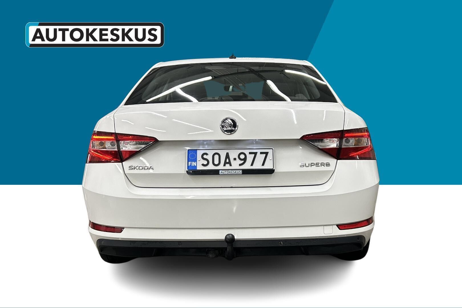 Skoda Superb iso kuva 6
