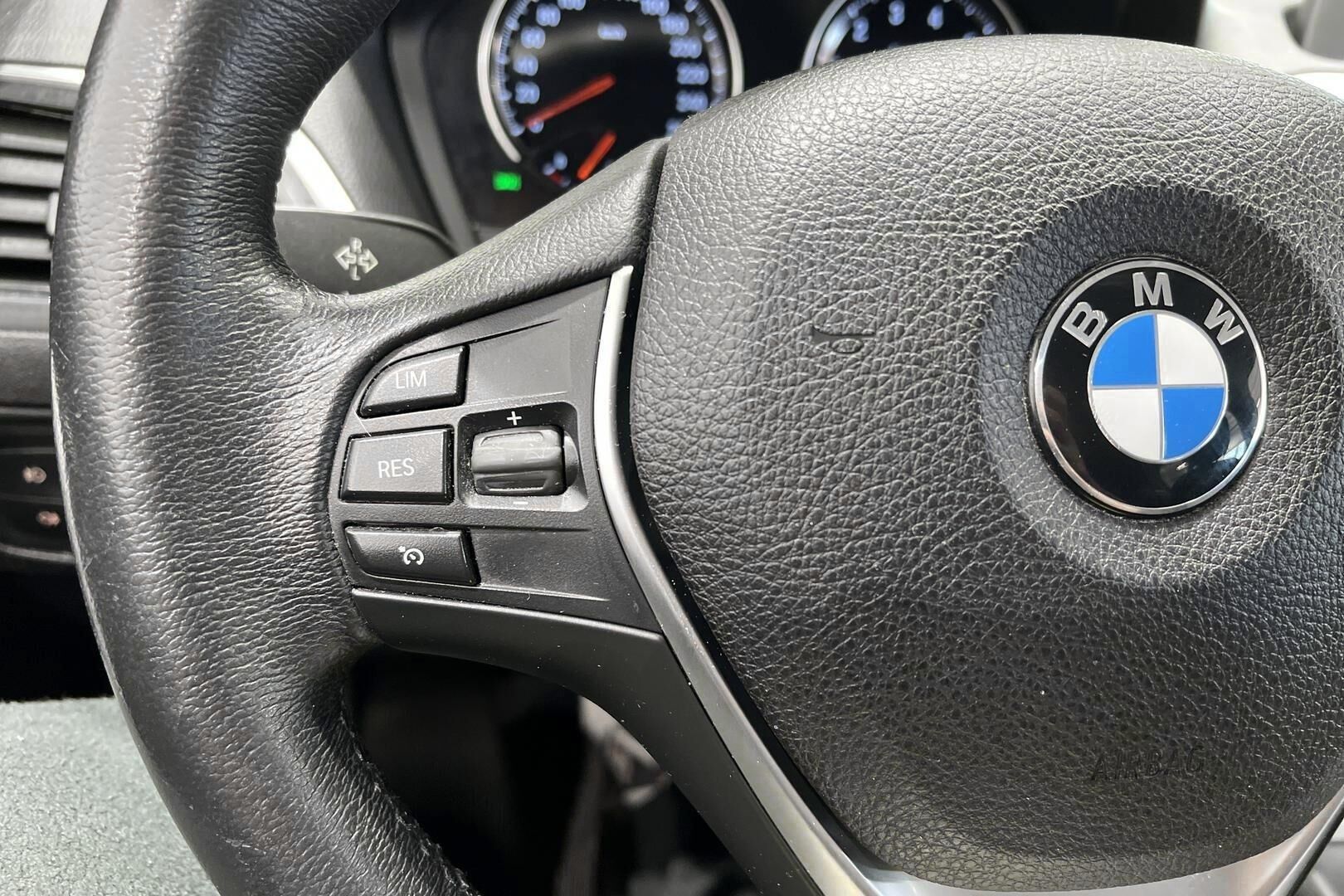 BMW 1-SARJA iso kuva 25