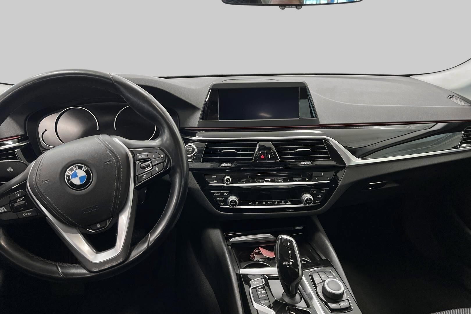 BMW 5-sarja iso kuva 10