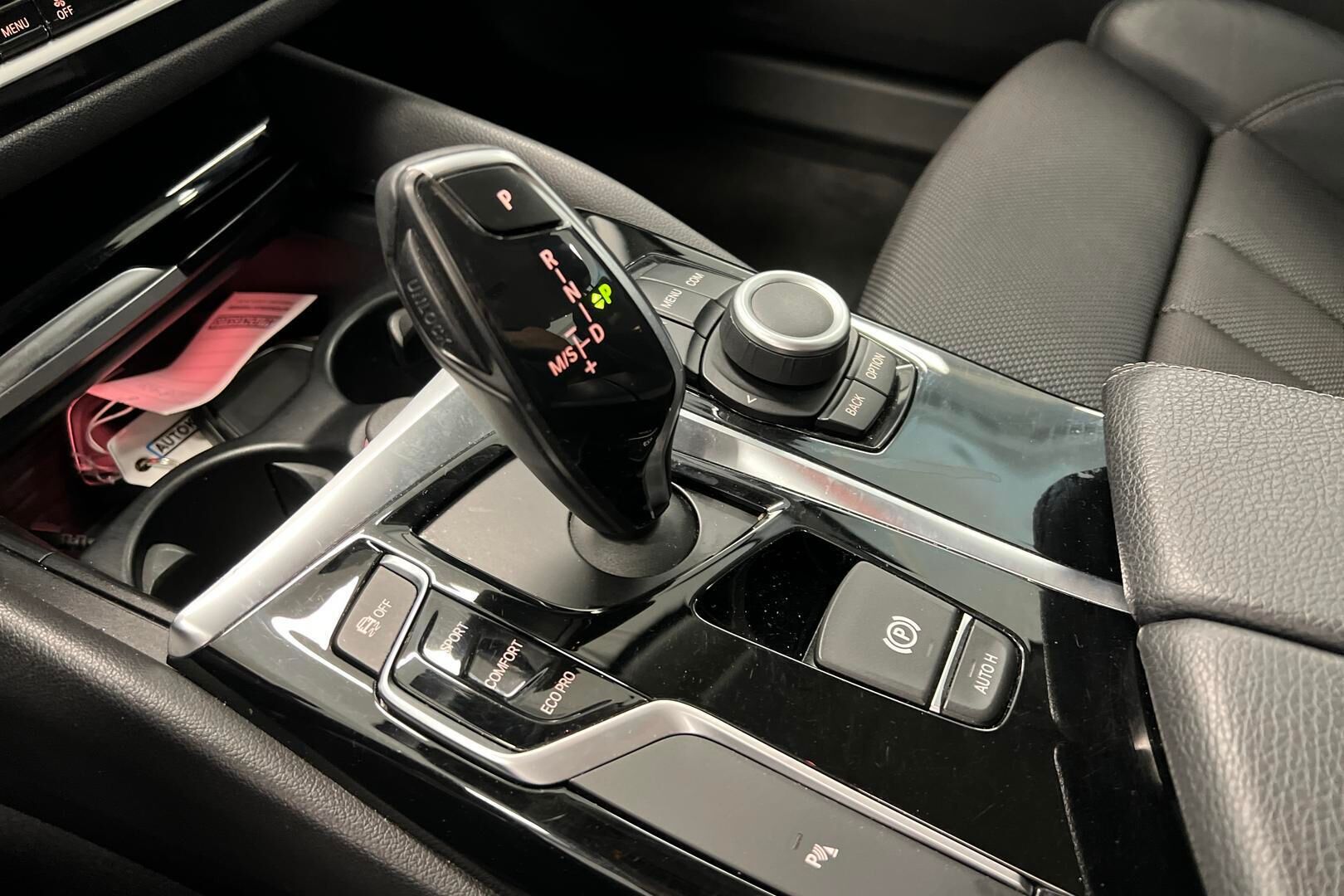 BMW 5-sarja iso kuva 15