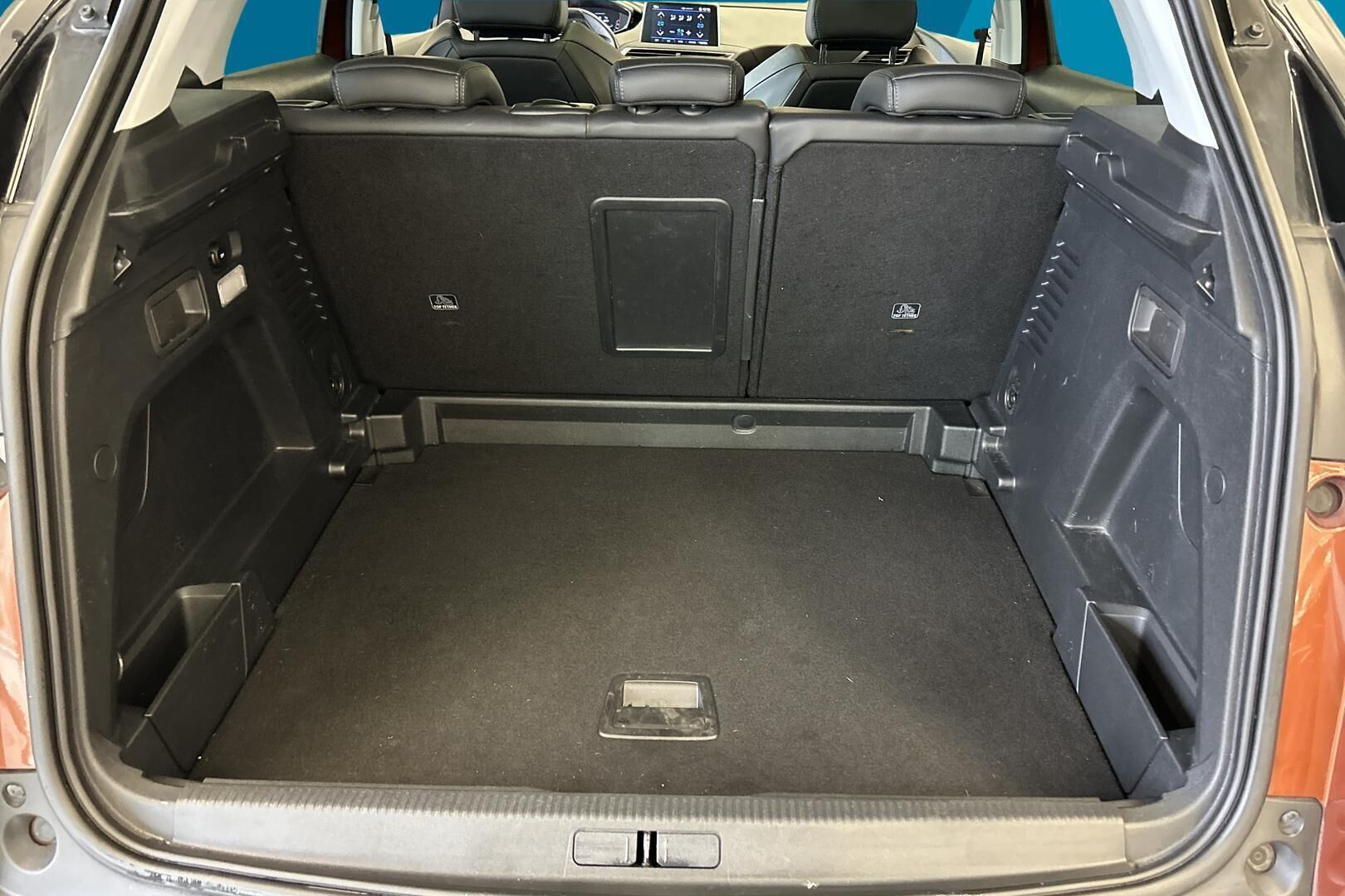 Peugeot 3008 iso kuva 33