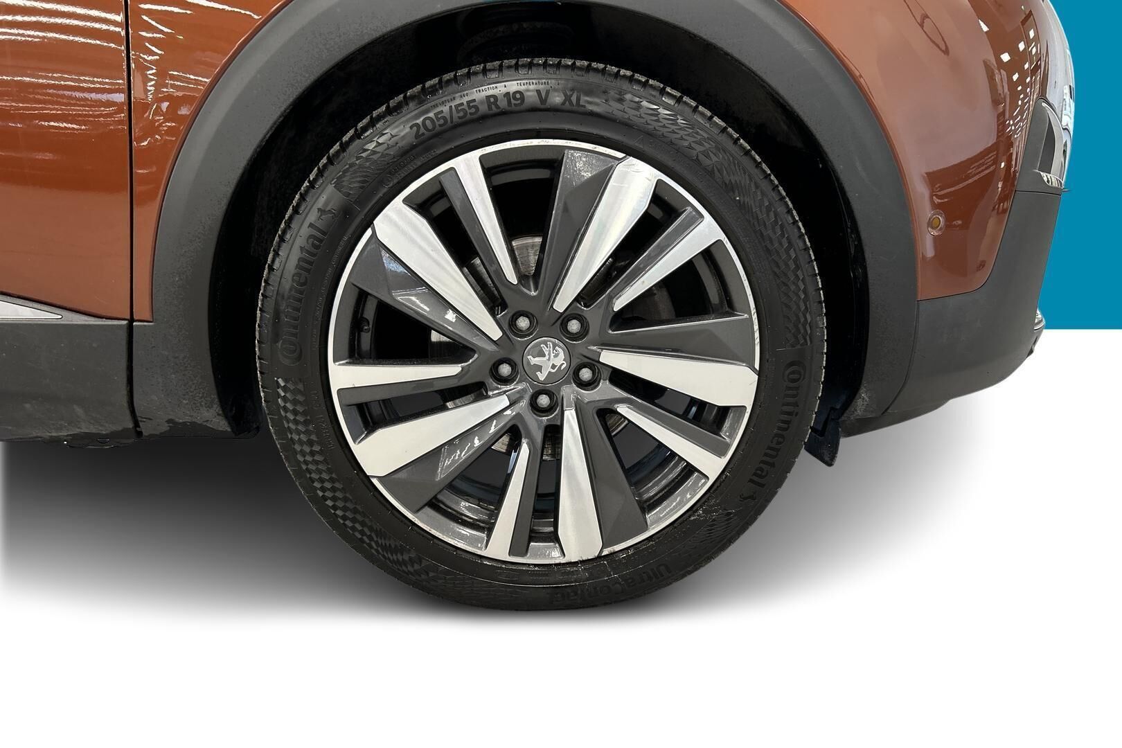 Peugeot 3008 iso kuva 11