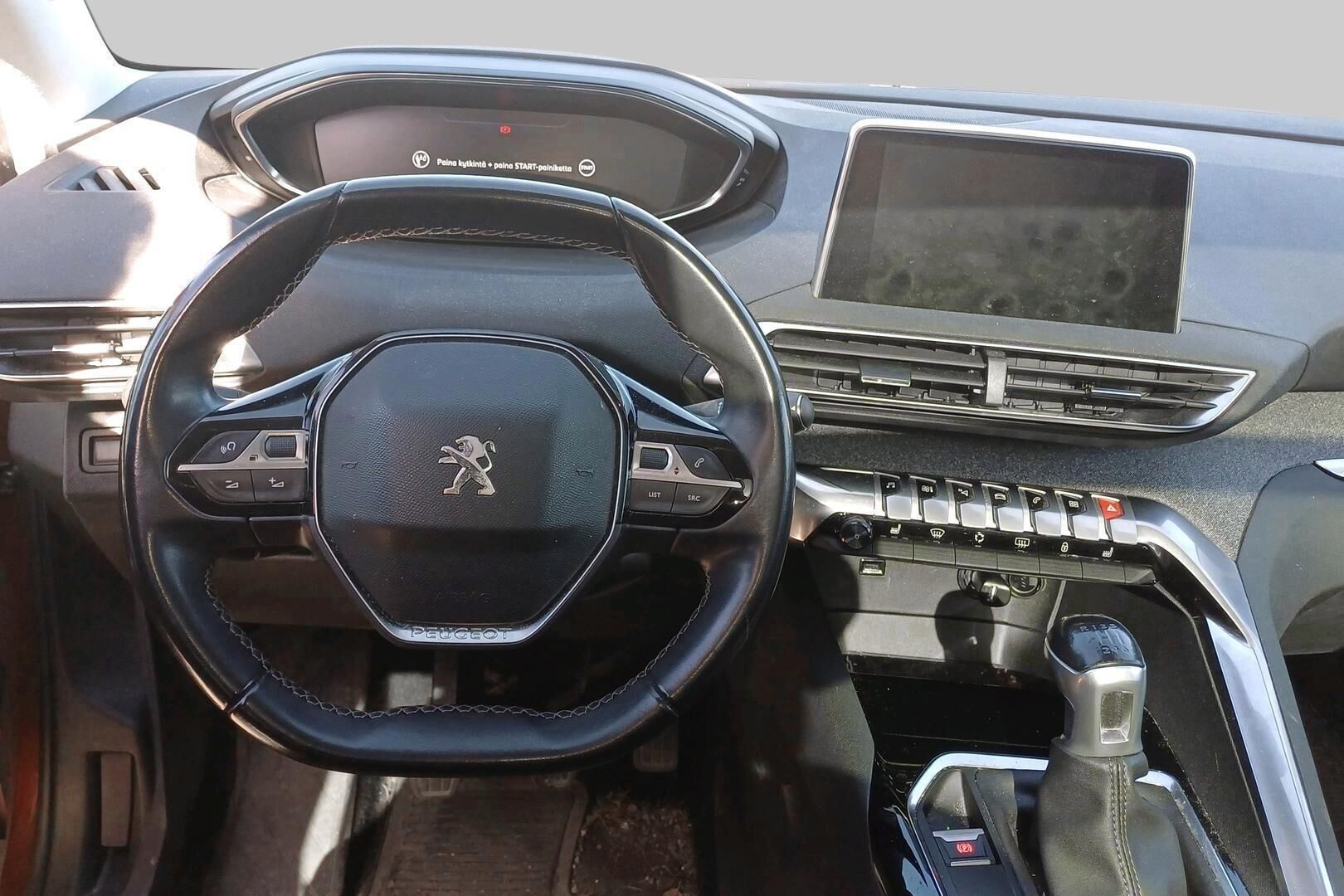 Peugeot 3008 iso kuva 2