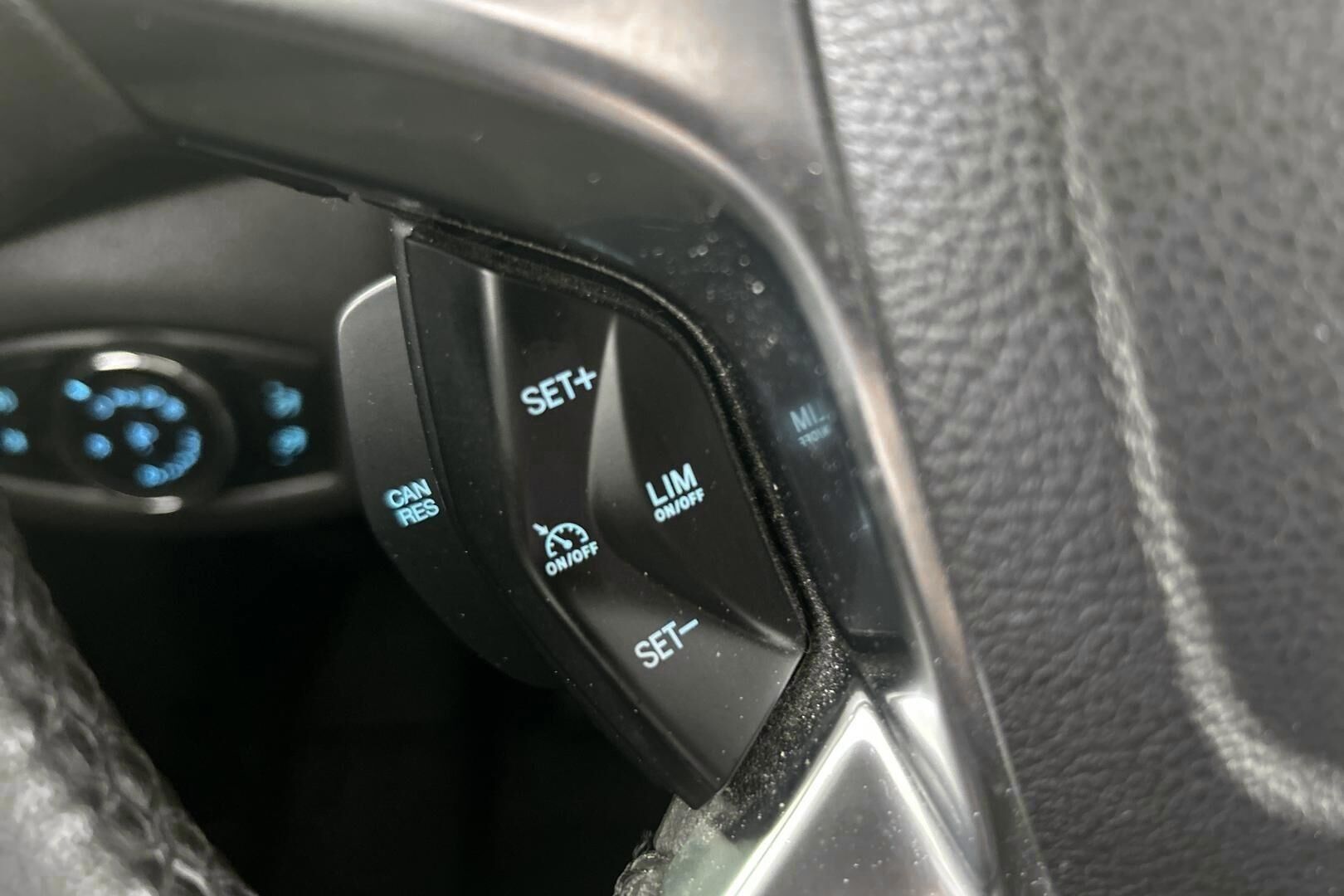 Ford Transit Connect iso kuva 20