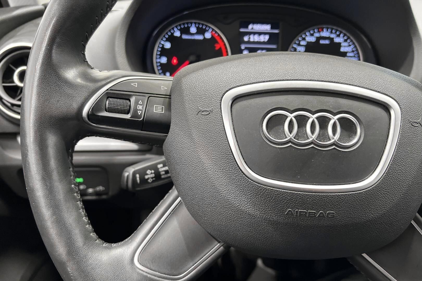 Audi A3 iso kuva 25