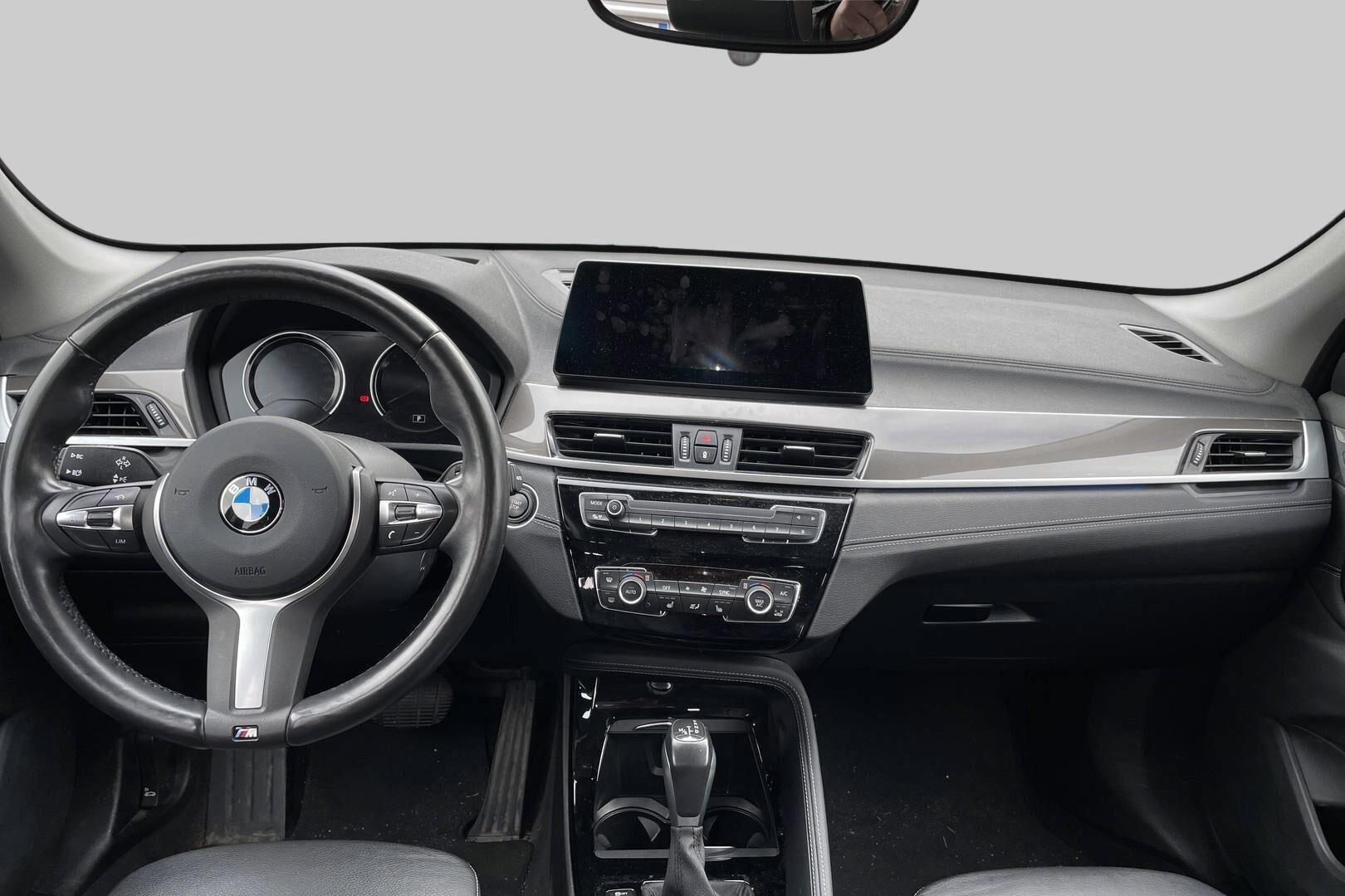 BMW X1 iso kuva 1