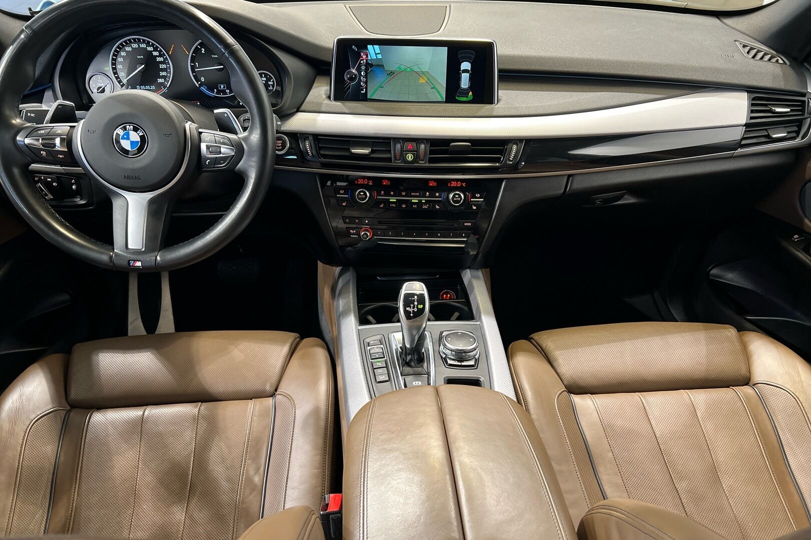 BMW X5 iso kuva 15