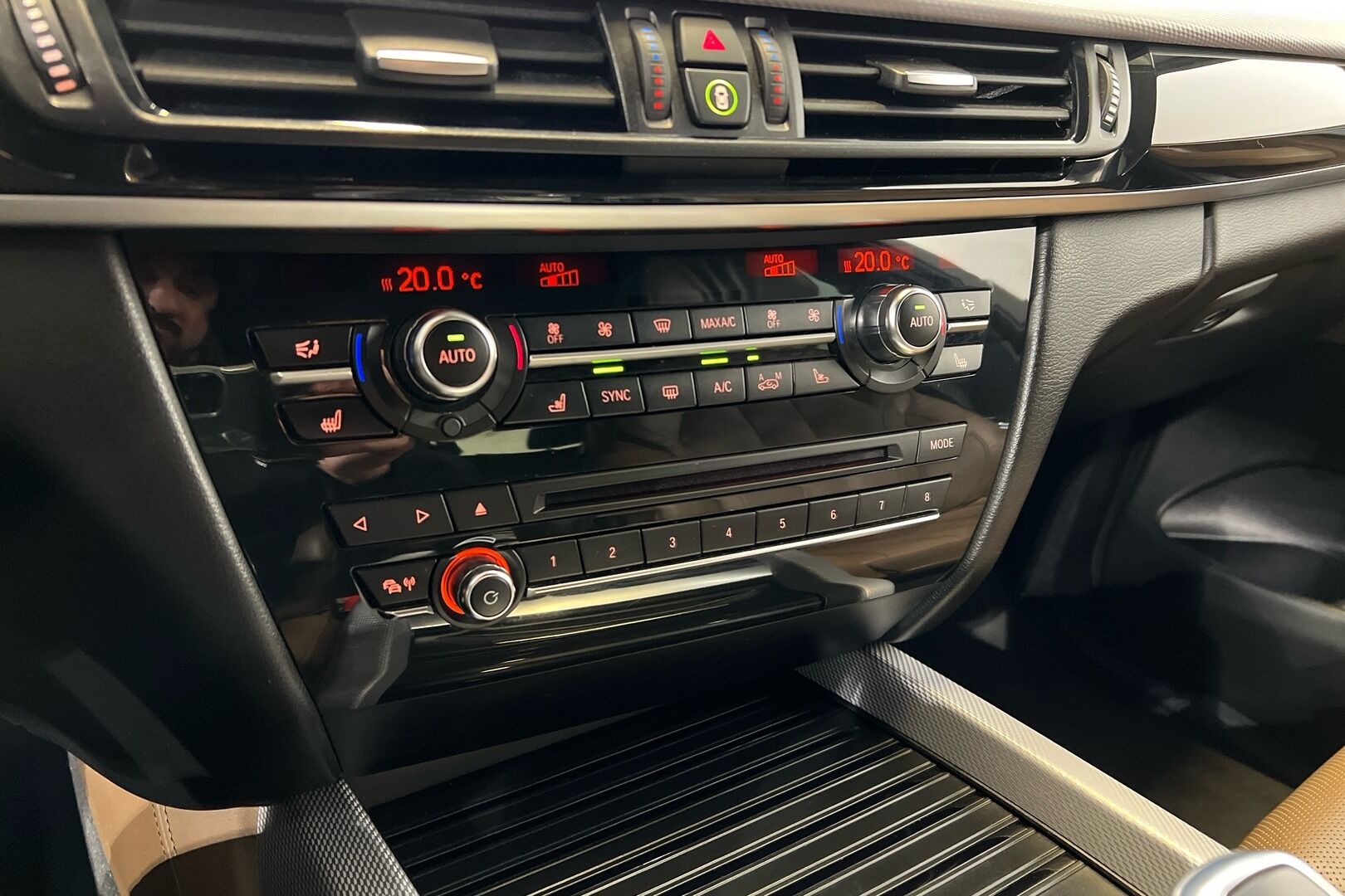 BMW X5 iso kuva 17