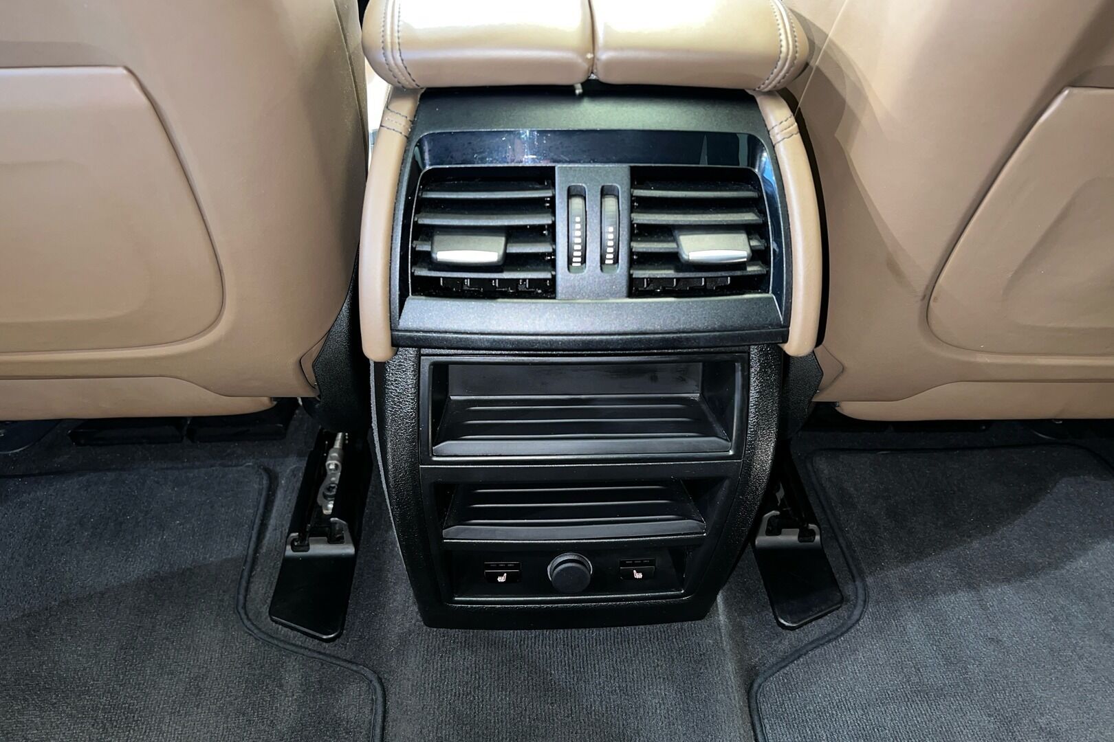 BMW X5 iso kuva 23