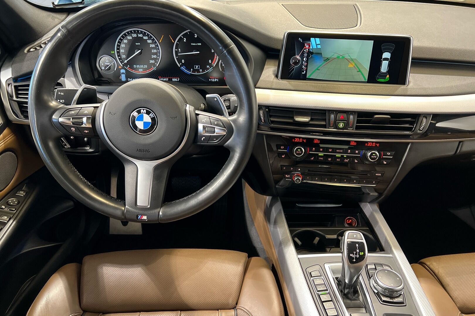 BMW X5 iso kuva 9