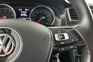 Volkswagen Golf esikatselu 24