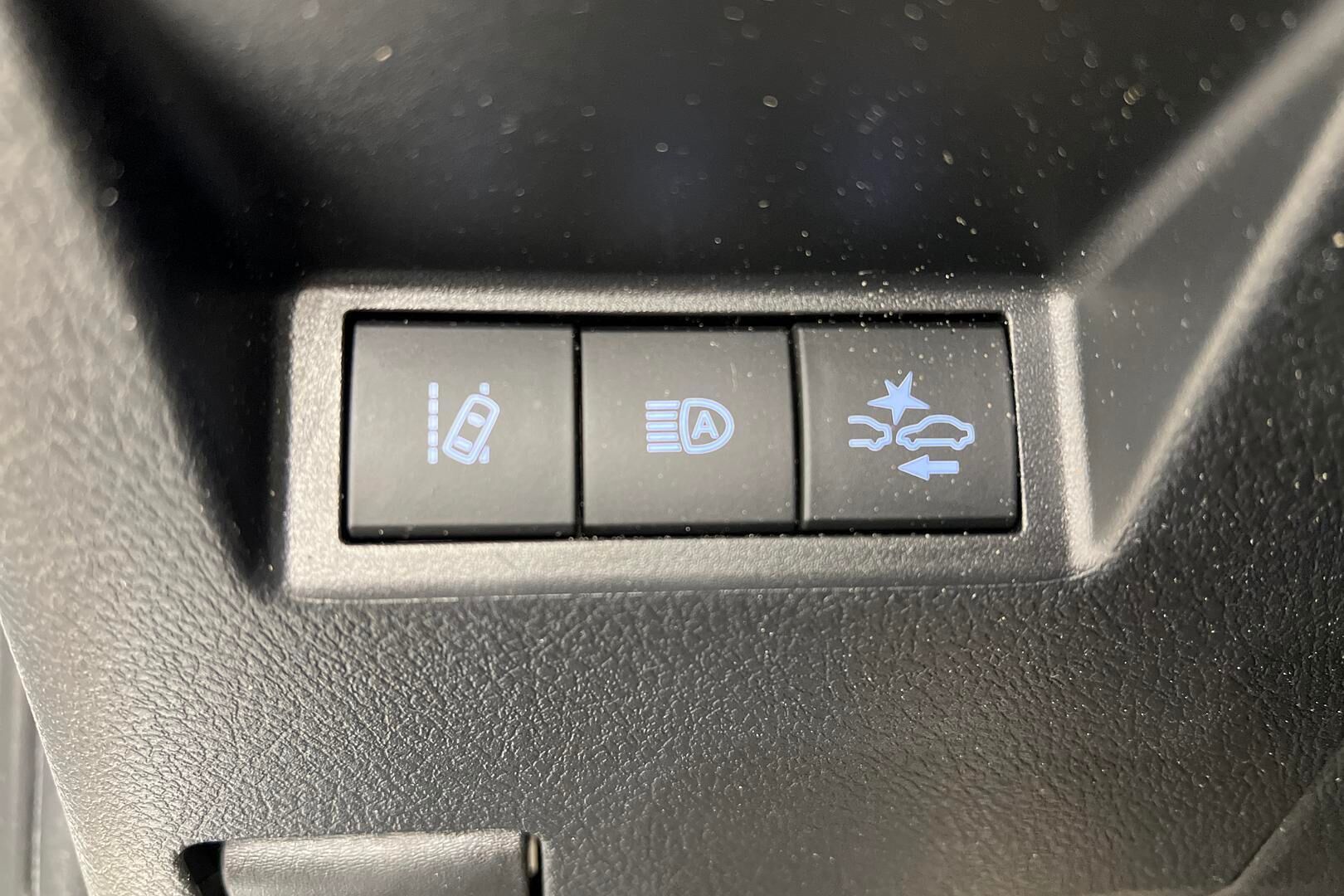 Toyota Yaris iso kuva 23