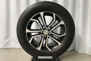 Toyota RAV4 esikatselu 19