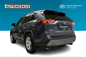 Toyota RAV4 esikatselu 6