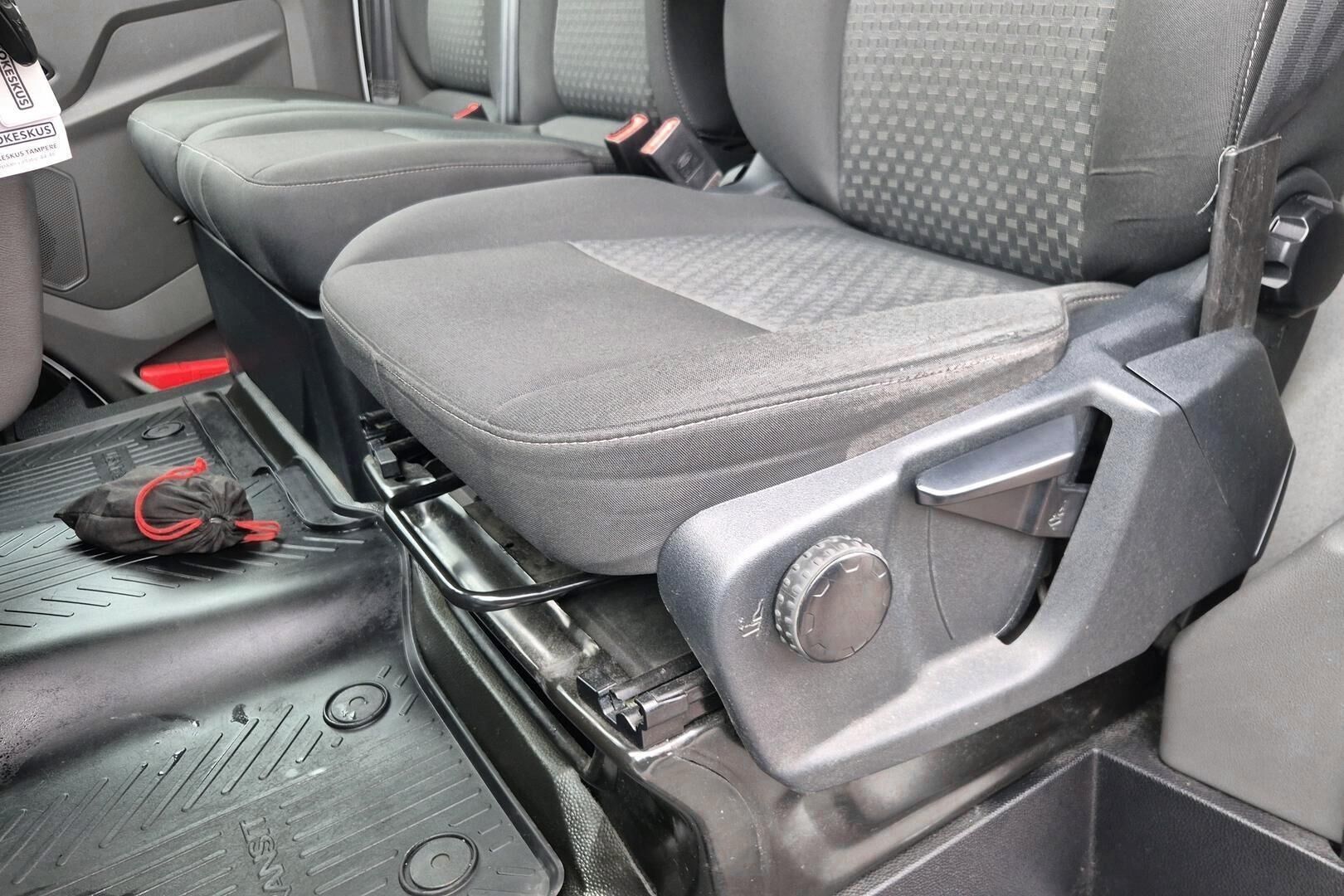 Ford Transit iso kuva 15