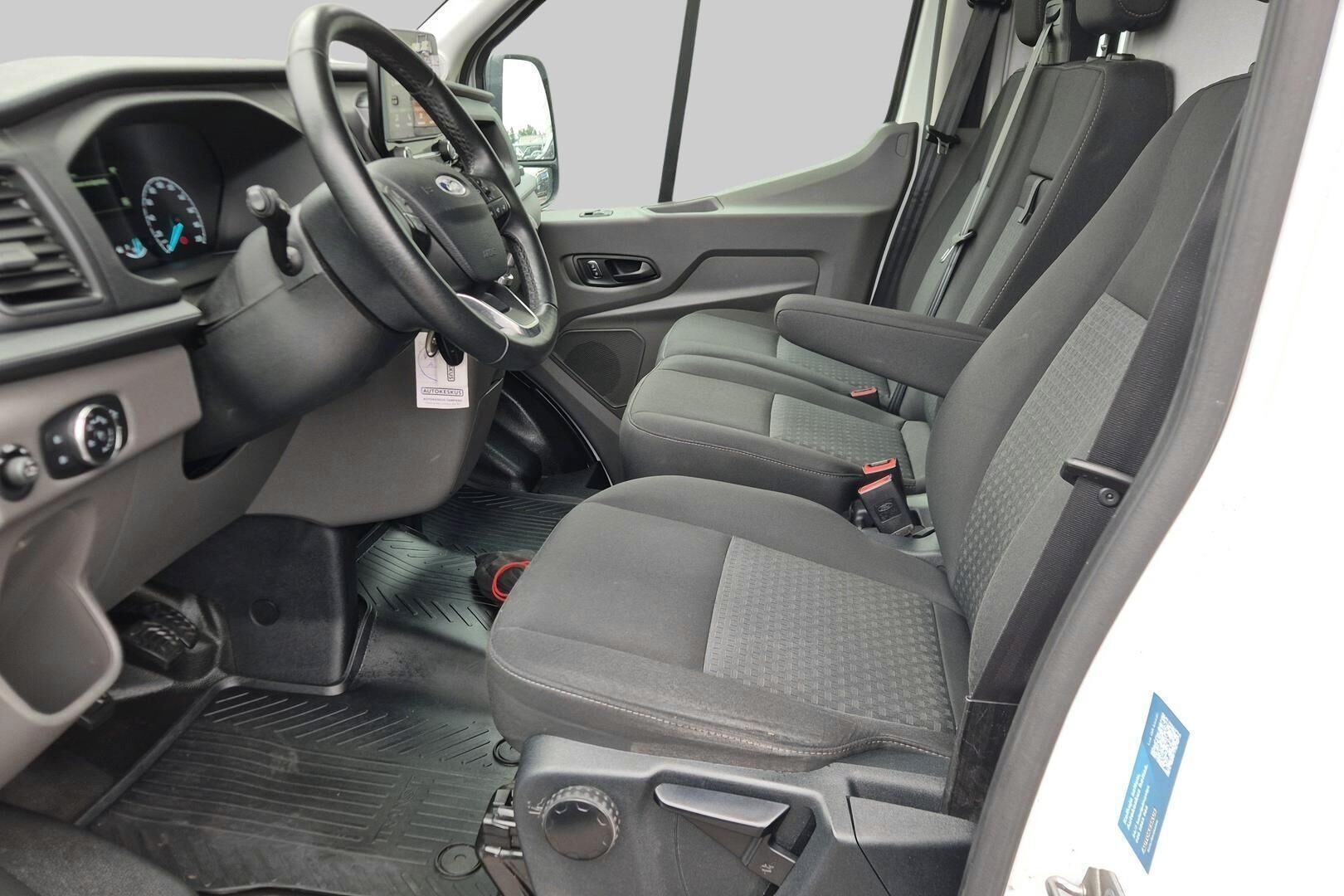 Ford Transit iso kuva 21