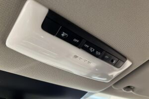 Nissan Leaf esikatselu 21