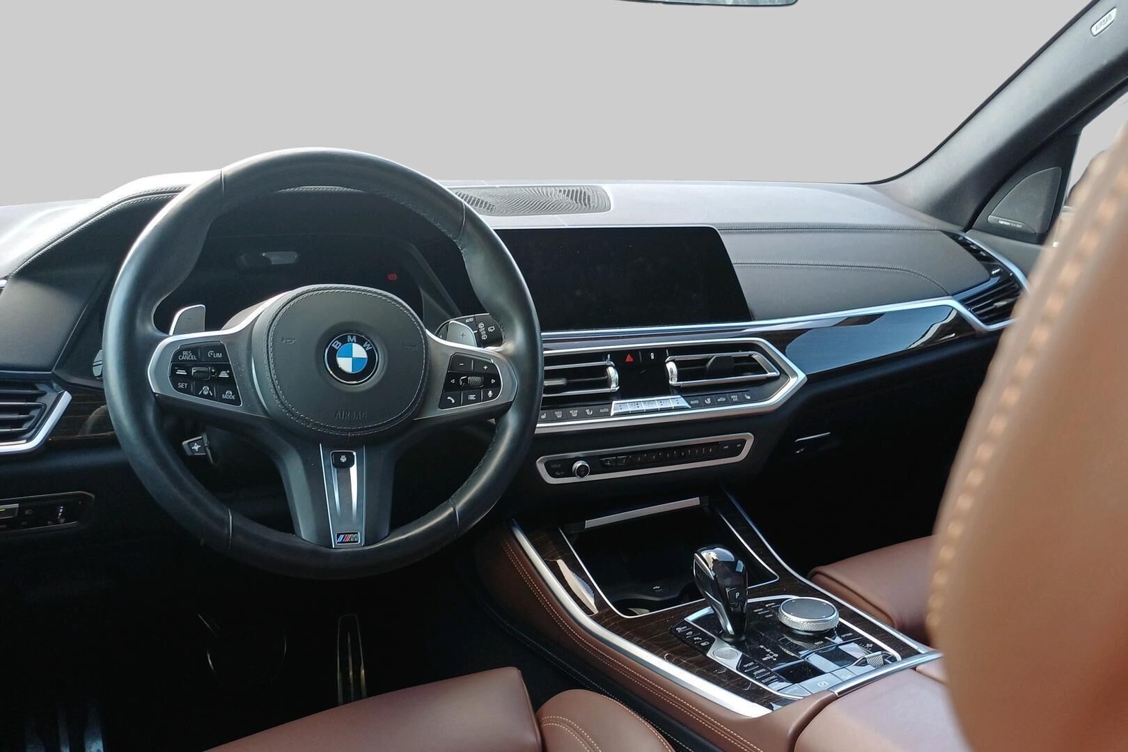 BMW X5 iso kuva 1