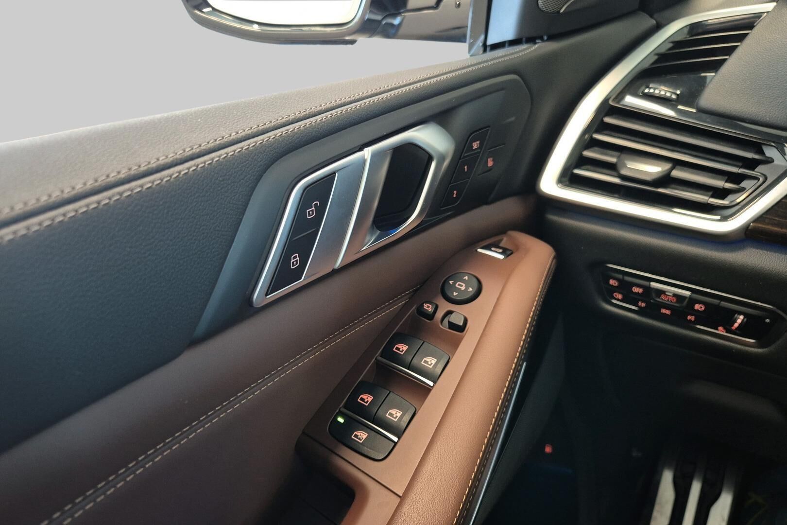 BMW X5 iso kuva 20